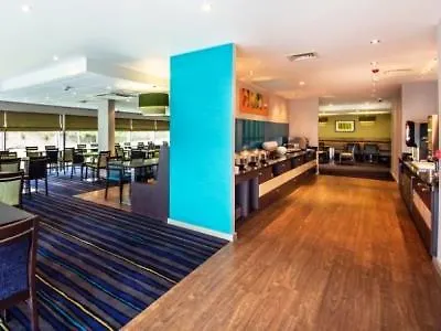 Hotel Holiday Inn Express Manchester Airport By Ihg Ringway